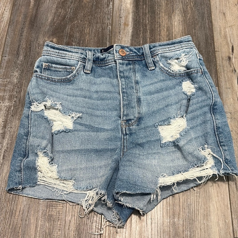 Hollister ultra high rise distressed mom jeans shorts cutoffs
